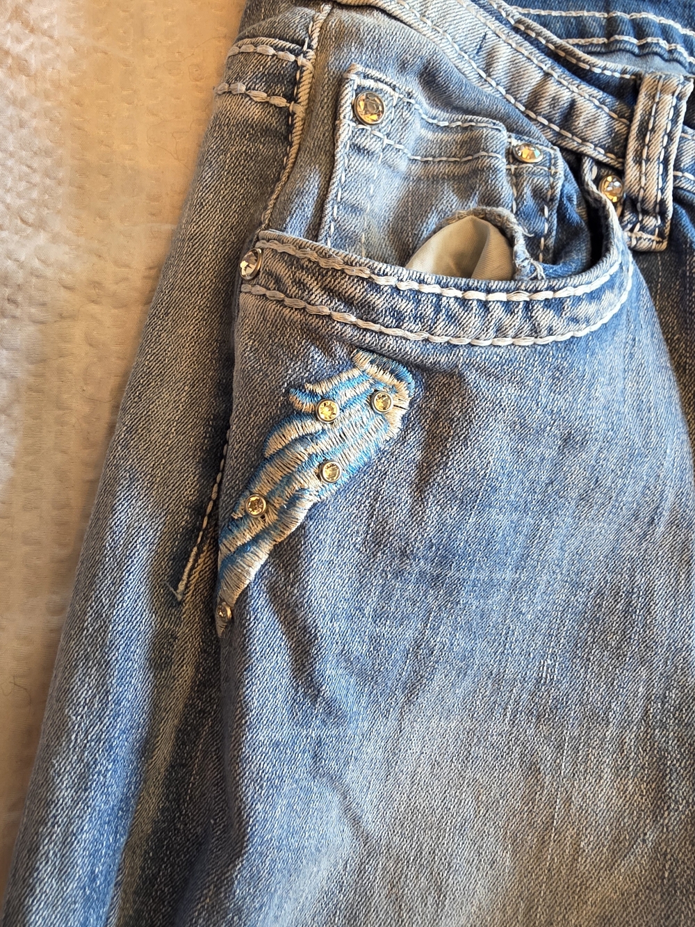 Sky Light Blue Boot Cut Jeans with Red Heart Embellished Back Pockets Size 11/12 - Picture 10 of 13